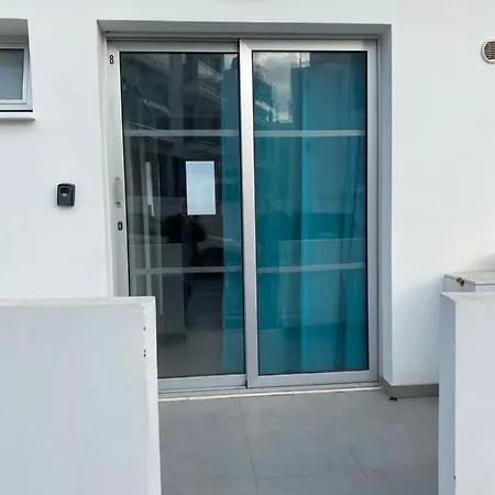 Renovated Ground Studio In Center Of Appartement
